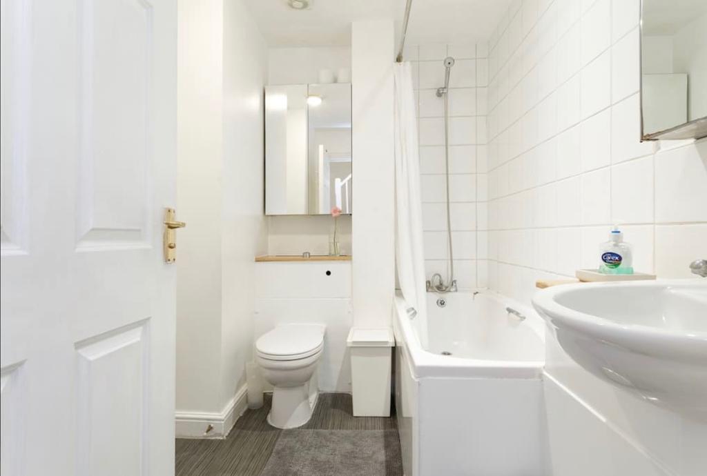 לונדון Lynbrook Grove Guesthouse מראה חיצוני תמונה