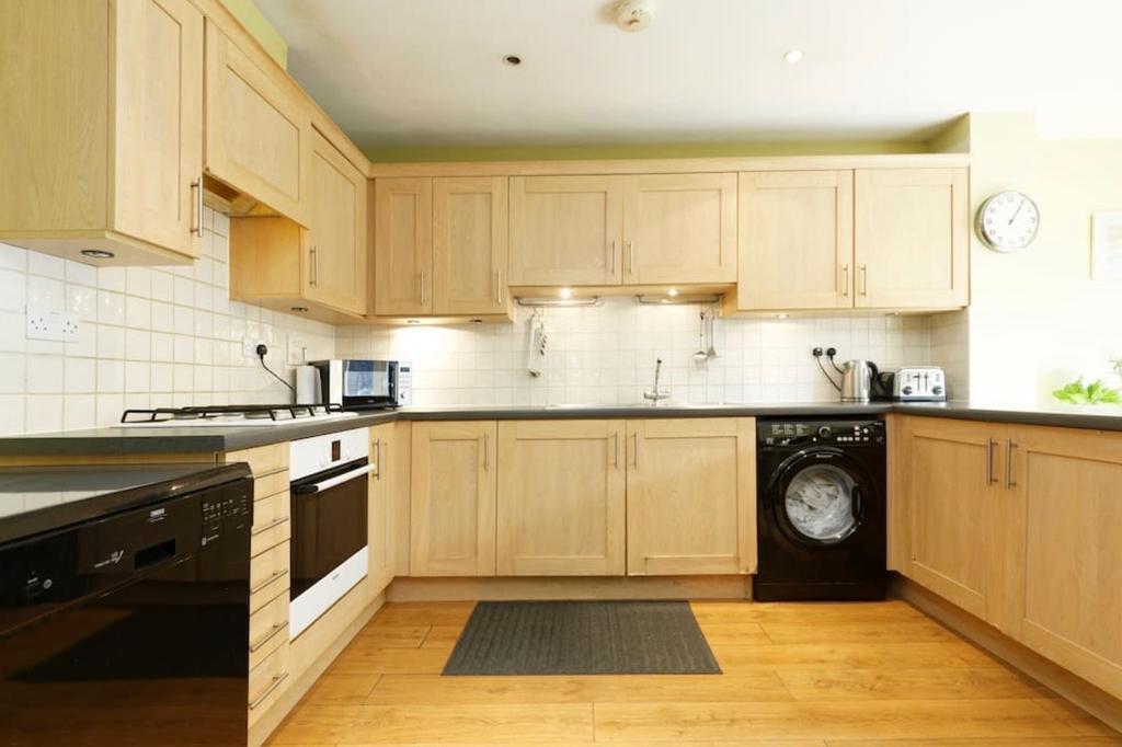 לונדון Lynbrook Grove Guesthouse מראה חיצוני תמונה