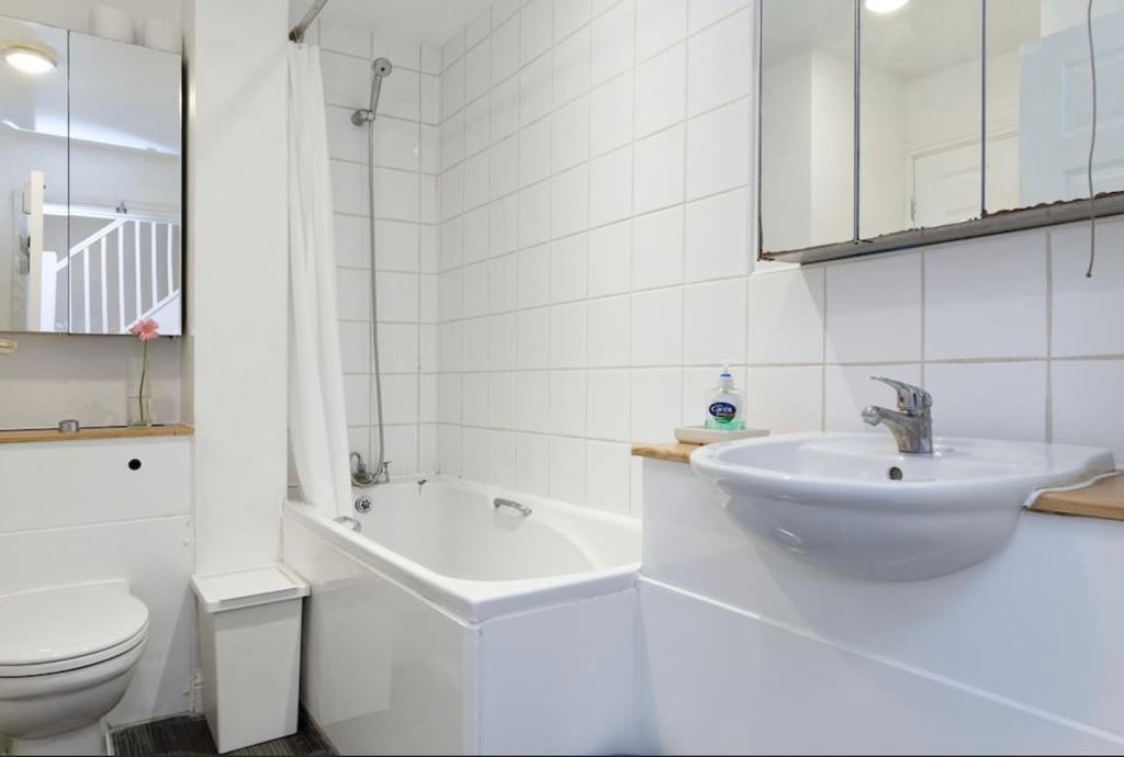 לונדון Lynbrook Grove Guesthouse מראה חיצוני תמונה