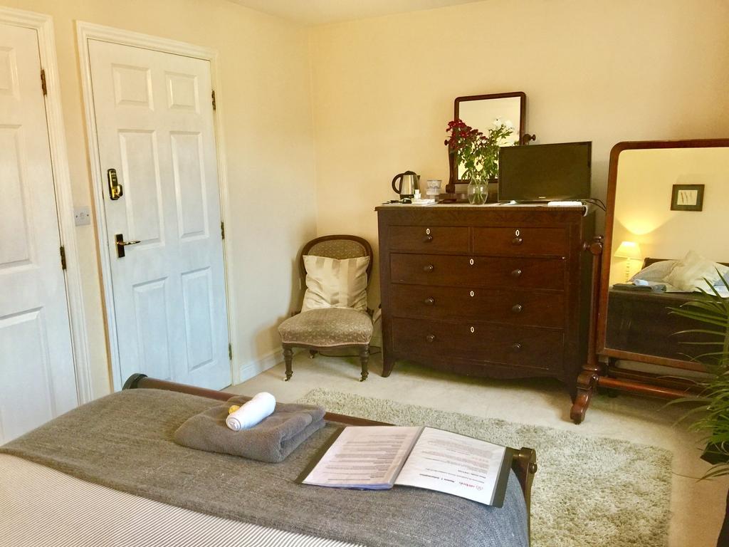 לונדון Lynbrook Grove Guesthouse מראה חיצוני תמונה